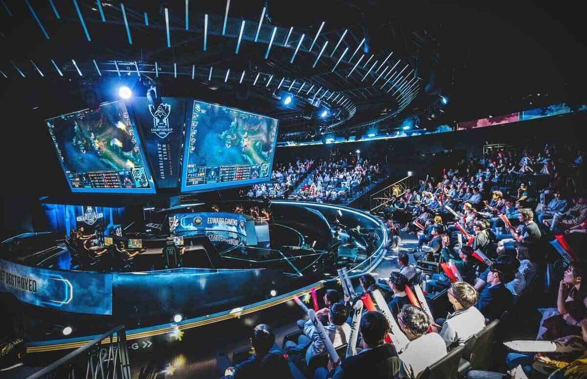 lol_park_esports_stadium