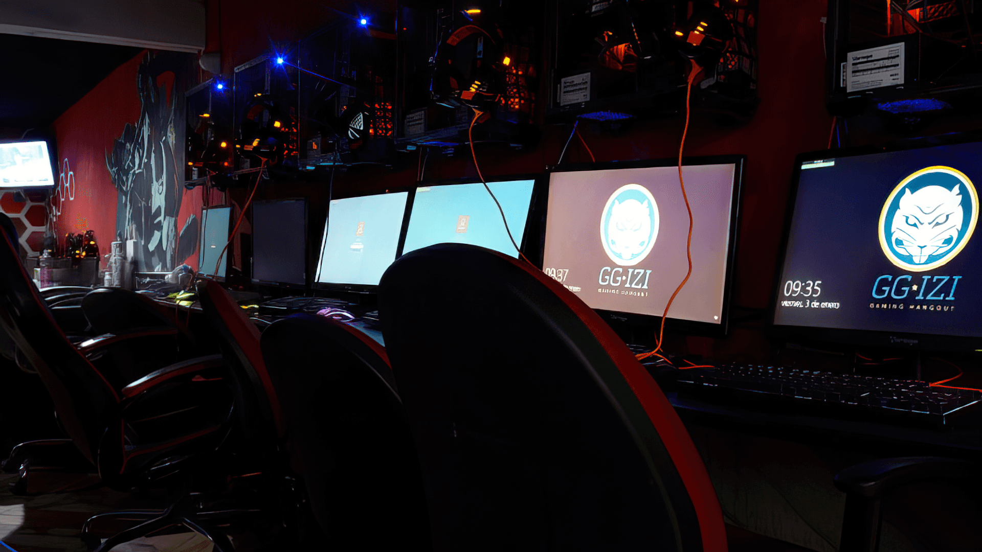 Globe Cyber Cafe